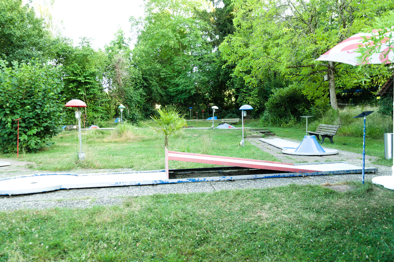 Terrain de minigolf avec restaurant au village voisin de Rammersweier